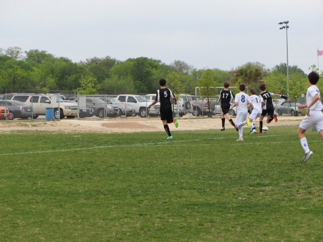 2014/04(April)/Soccer/640x480_2011-04-10 03-51-24-7-Chance.JPG